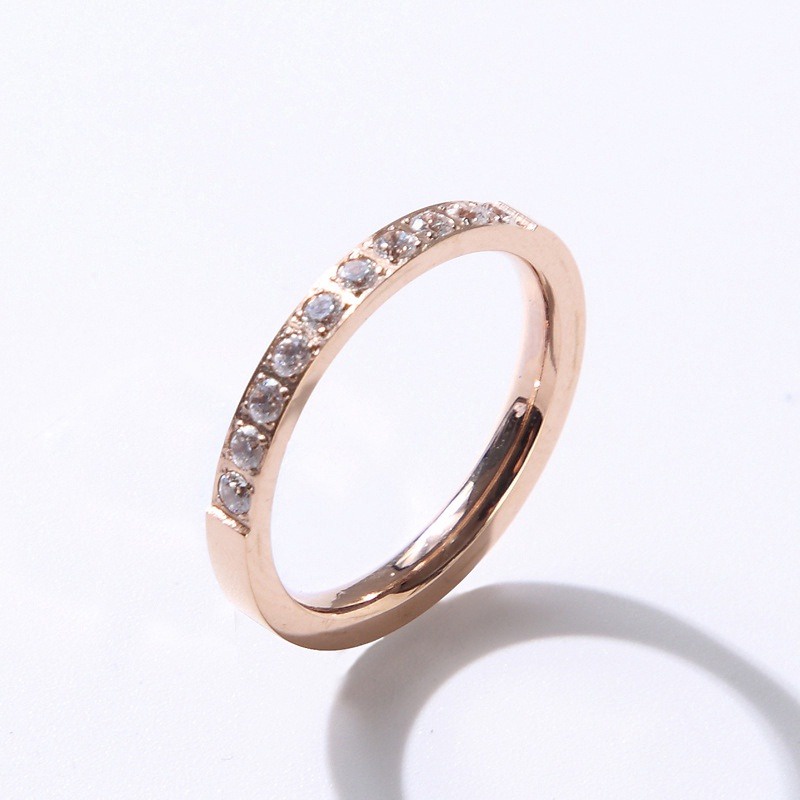 แหวนเพชรเทียม ไทเทเนียม ชุบทอง 18K ป้องกันการซีดจาง สีโรสโกลด์ สําหรับคู่รัก