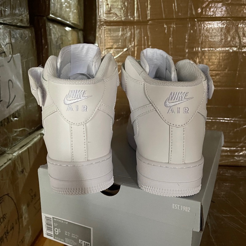 Nike Air Force 1 High `สีขาว' (ไซส์ผู้ชาย) รองเท้า true