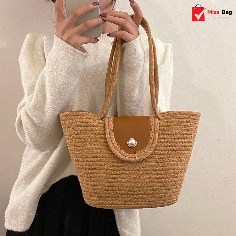 【พร้อมส่ง】miss bag fashion กระเป๋าสะพายข้างแฟชั่น รุ่น c33600
