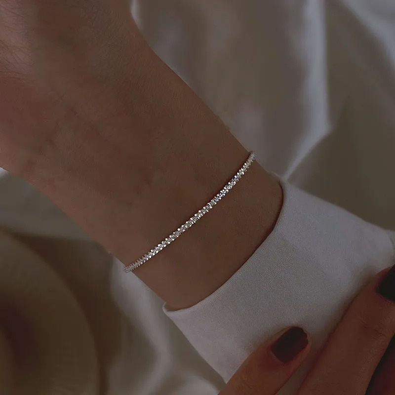 ชุดเครื่องประดับ สร้อยข้อมือ กําไลข้อมือ สร้อยคอ แหวน สีเงิน สามารถปรับได้ เหมาะกับของขวัญงานแต่งงาน สําหรับผู้หญิง