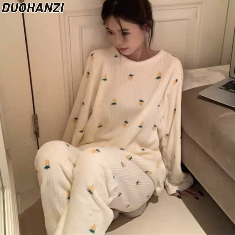 Duohanzi ชุดนอนผ้ากํามะหยี่ ขนฟู ให้ความอบอุ่น และน่ารัก แฟชั่นฤดูใบไม้ร่วง และฤดูหนาว สําหรับผู้หญิง