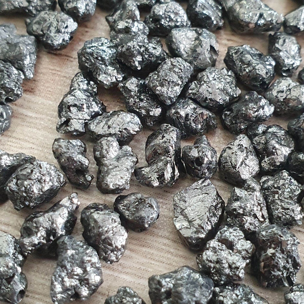 009-ONE RAW DIAMOND STONE (NATURAL) ขนาดไม่ทดสอบ 5-7 ถ้วยประมาณ 0.5-0.8ct /1v