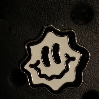 ทําเอง หัวเข็มขัดรองเท้าแบบถอดได้ อุปกรณ์เสริมรองเท้าที่มีพื้นผิวโลหะอุตสาหกรรม