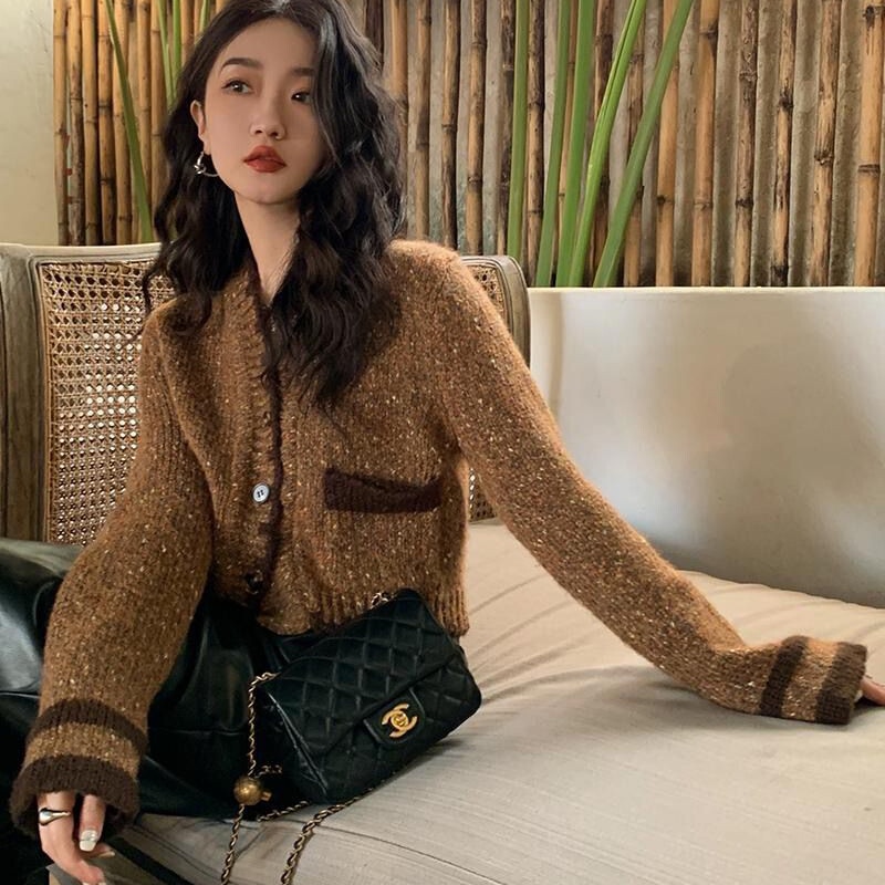 Gakki เสื้อคาร์ดิแกนสเวตเตอร์ถักคอวีสั้นผู้หญิง ผ้านิ่มใส่สบาย ฟรีไซส์ สีพื้นพร้อมส่ง 1781#