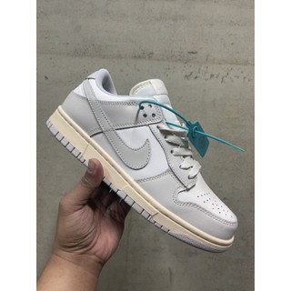 Nike SB Dacron (ภาษาอังกฤษ)