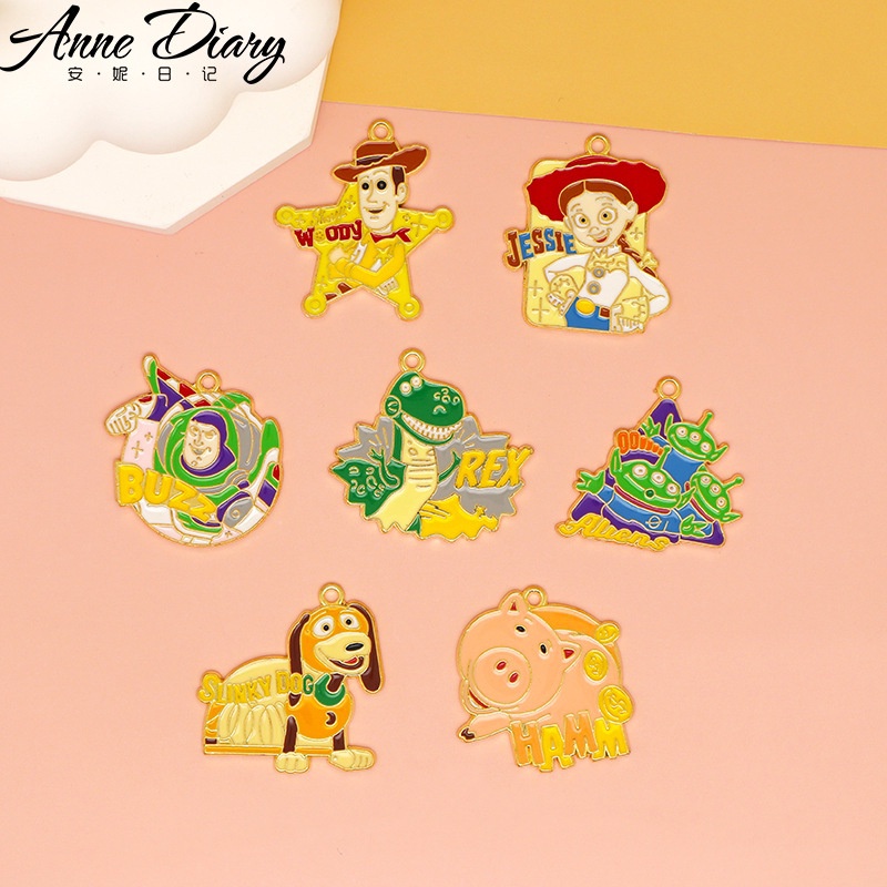 2ชิ้น/ล็อตการ์ตูน Toy S TORY ของ Buzz คาวบอยเคลือบโลหะผสมเคลือบจี้อุปกรณ์เสริมเสน่ห์สำหรับผู้หญิง, พวงกุญแจ/ต่างหู/สร้อยคอจี้แฮนด์เมดเครื่องประดับ DIY 187