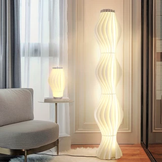 ตกแต่งห้อง floor lamp ควบคุมระยะไกลโคมไฟตั้งพื้นโมเดิร์นเรียบง่ายแสงและเงาโคมไฟ ห้องนั่งเล่นห้องนอนโซฟามุมบรรยากาศโคมled