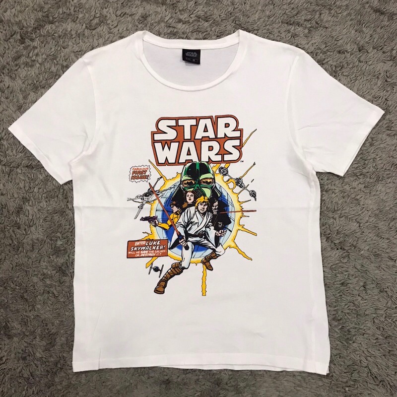 แฟชั่นใหม่ เสื้อยืดแขนสั้น GU x STAR WARS มือสองของแท้