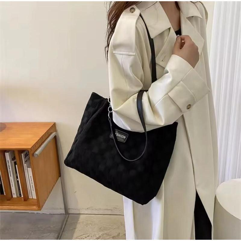 【พร้อมส่ง】miss bag fashion กระเป๋าแฟชั่นกระเป๋าสะพายไหล่ กระเป๋าคล้องไหล่ผู้หญิง