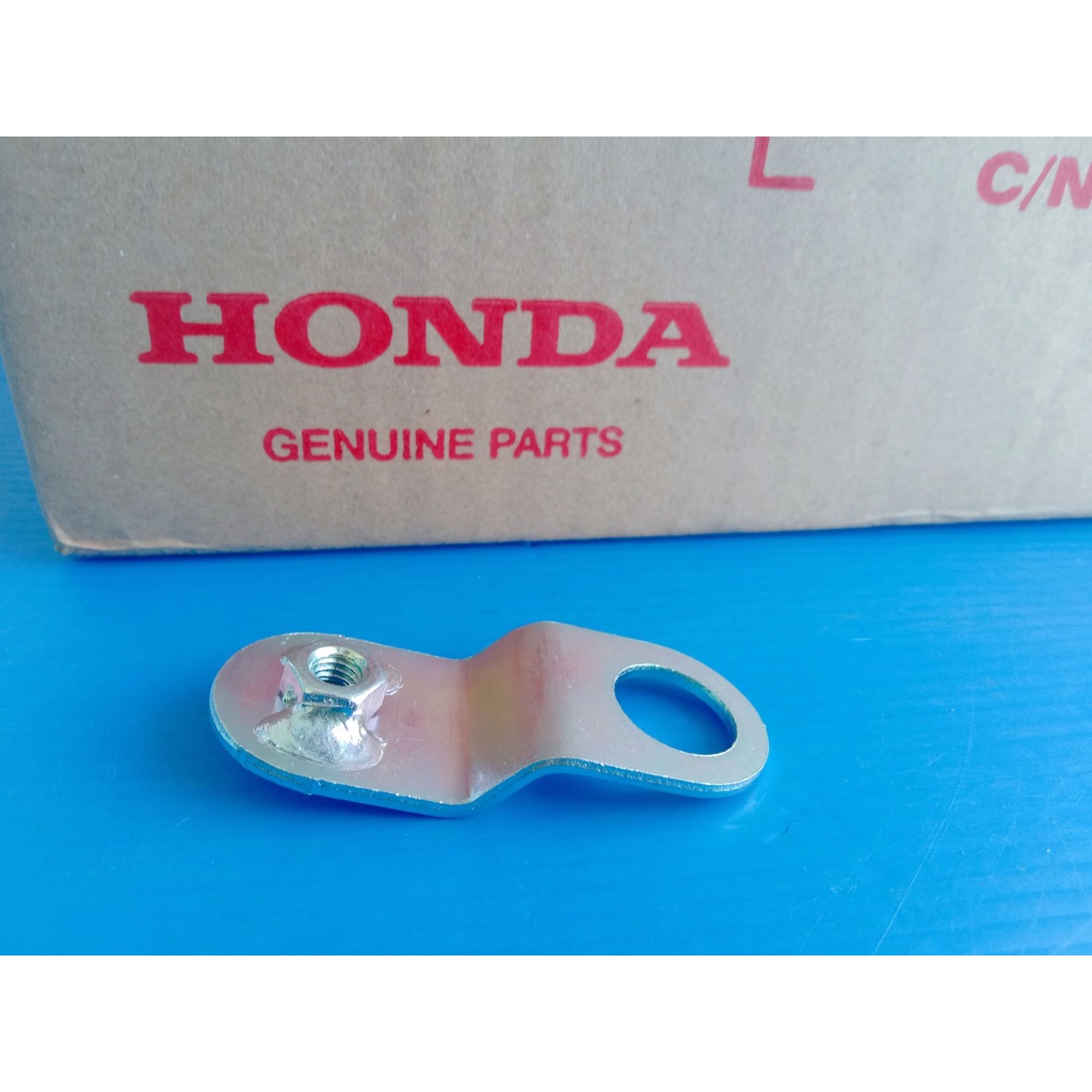 64312-KPH-900หูยึดบังลมล่างข้างซ้ายแท้HONDA Wave125s/r อะไหล่แท้ศูนย์HONDA()1ชิ้น