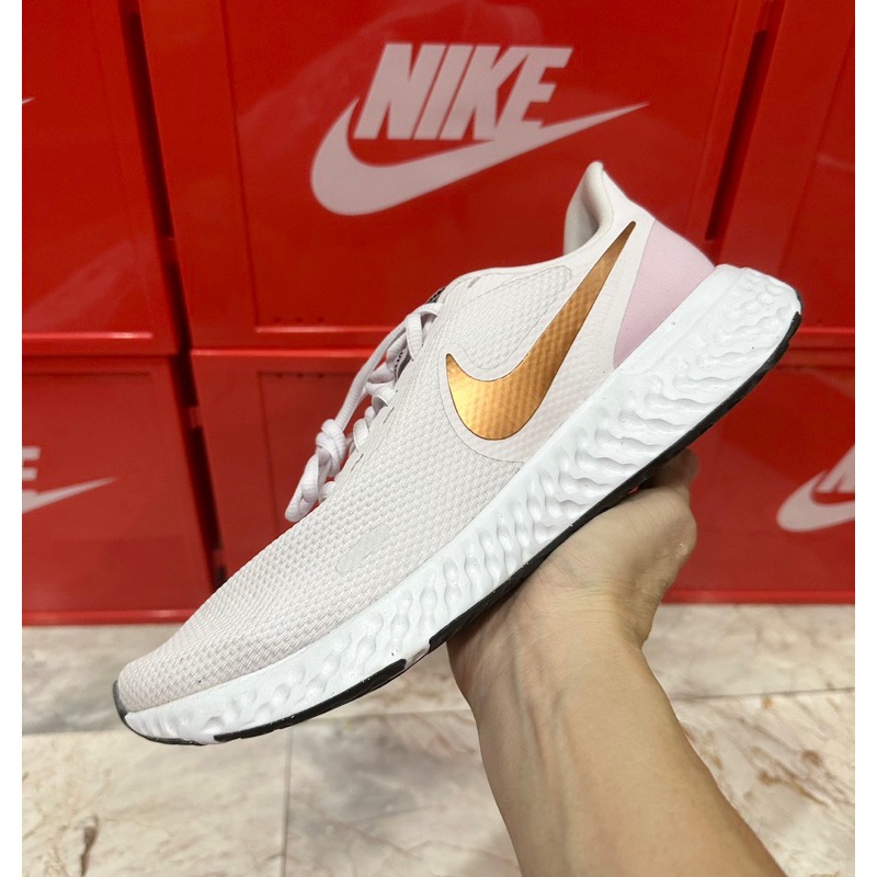 Sales799.- รองเท้าวิ่ง Nike Revolution 5 รองเท้าวิ่งโร้ดรันนิ่งผู้หญิง ของใหม่ มือ 1 iiท้(กล่องตัดฝ
