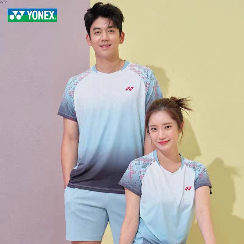 ใหม่ Yy เสื้อยืดกีฬา ระบายอากาศ แบบแห้งเร็ว สําหรับผู้ชาย และผู้หญิง
