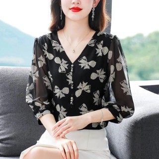เสื้อยืด คอวี แขนสามส่วน ผ้าชีฟอง ลายดอกไม้ ทรงหลวม สไตล์ตะวันตก ไฮเอนด์ เหมาะกับฤดูร้อน สําหรับผู้หญิง T631