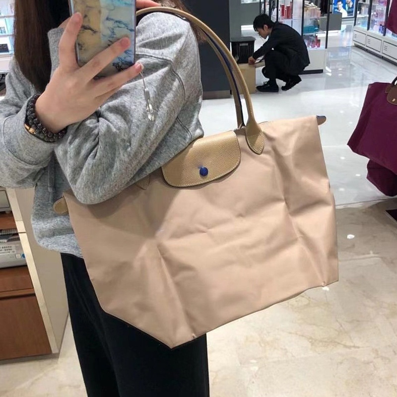 War Horse กระเป๋า tote สำหรับผู้หญิง ทำจาก nylon และหนังวัว ปักลาย Pegasus กันน้ำ - รูปที่ 6