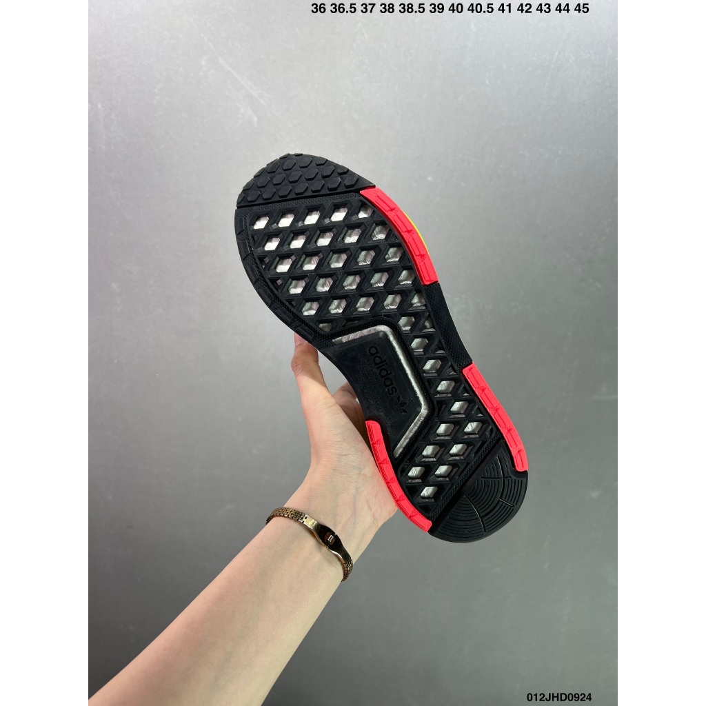 Adidas NMD_V3 Boost”OG Black“ ป้องกันการลื่นไถลและสวมใส่แฟชั่นรองเท้ากีฬาลำลอง ชายและหญิงGW3063QF100% genuine EU36-45