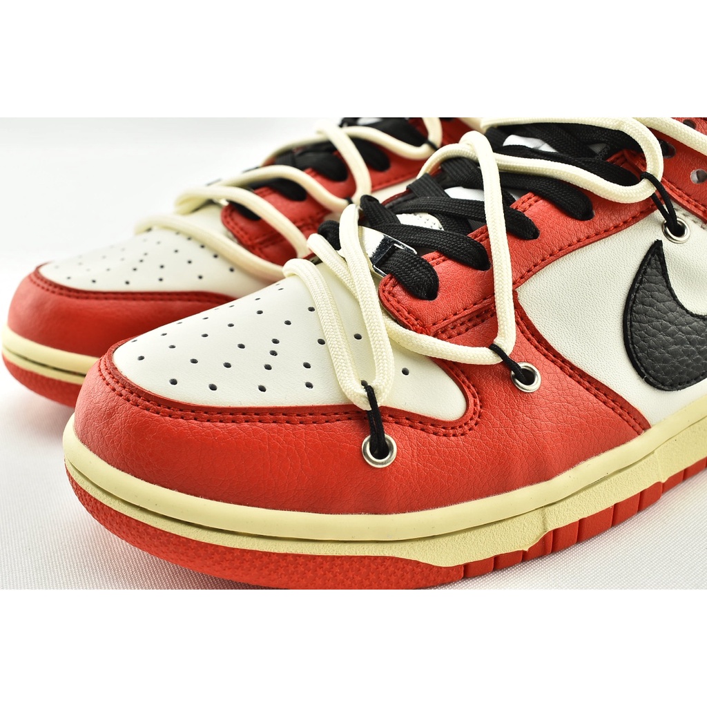Nike Air Jordan 1 Low Cut สีขาวสีแดงชิคาโกบาสเก็ตบอลสำหรับผู้ชายผู้หญิงผ้าใบลำลอง Jordan sh รองเท้า