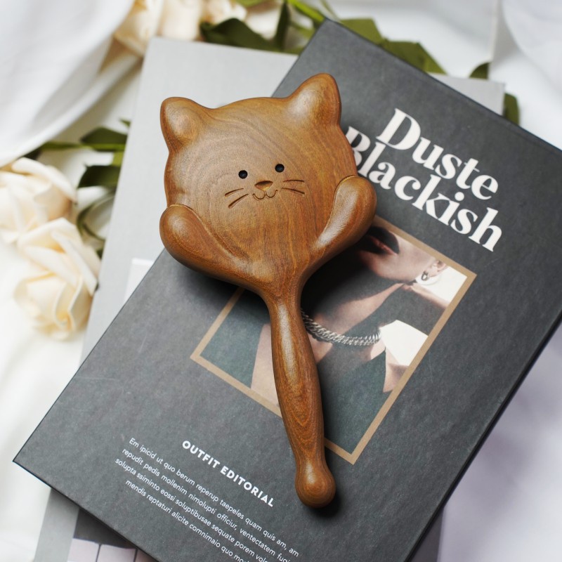 Dreamerhouse หวีไม้จันทน์ธรรมชาติ ด้ามจับยาว สําหรับลูกแมว