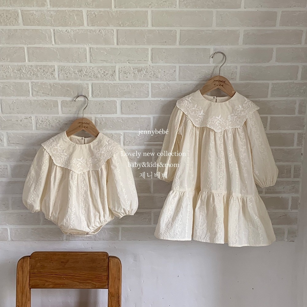ชุดรอมเปอร์ แขนยาว ทรงหลวม ลายดอกไม้ สีแอปริคอท สําหรับเด็กผู้หญิง อายุ 0-24 เดือน