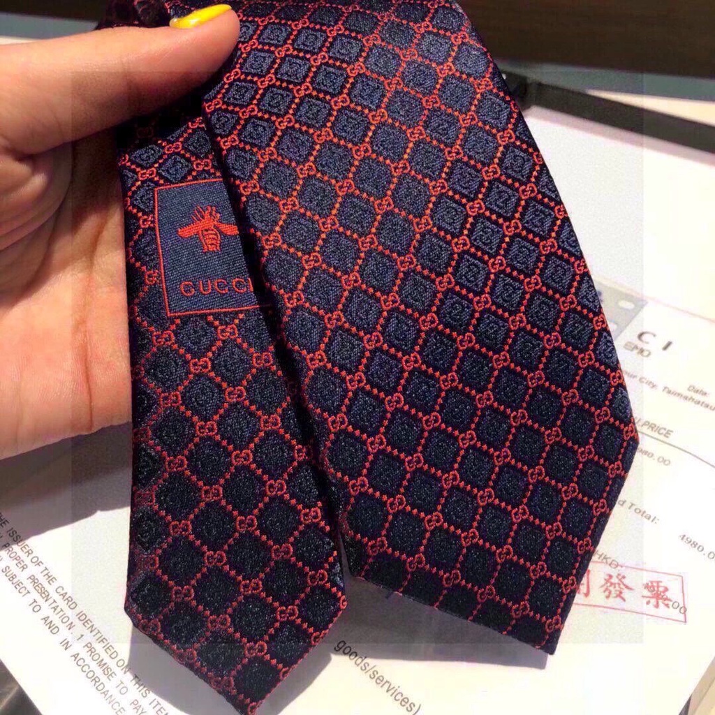 M32 GUCCIs ของแท ้ Silk Tie ผู ้ ชายอย ่ างเป ็ นทางการธุรกิจ Tie ของขวัญกล ่ อง