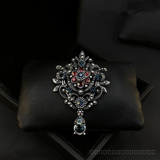 0919SDY European and American Retro Baroque Gem Brooch Elegant Palace Style Corsage Womens Elegant Scarf Buckle Clothing Accessories M6W6