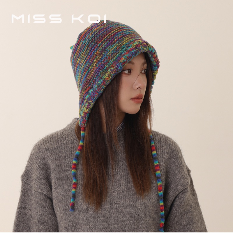 Misskoi [พร้อมส่ง] หมวกผ้าขนสัตว์ถัก ไล่โทนสีรุ้ง ขนาดเล็ก น่ารัก เหมาะกับฤดูใบไม้ร่วง ฤดูหนาว สําหรับผู้หญิง