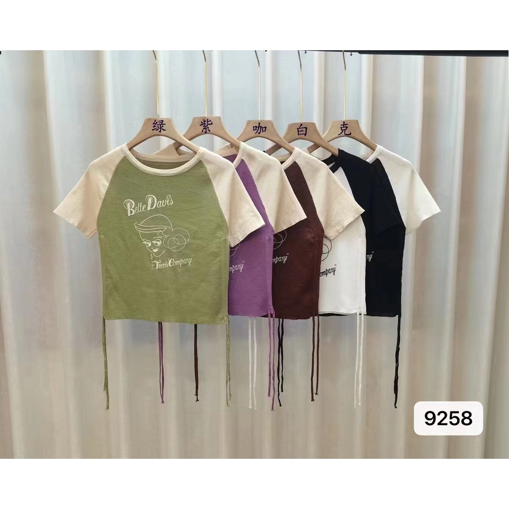 AL-CF0636 เสื้อไหมพรมแขนสั้น เสื้อไหมพรม เสื้อครอปไหมพรม สีทูโทน ลาย Bette Davv แต่งดีเทลเชือกรูดด้านข้าง #9258