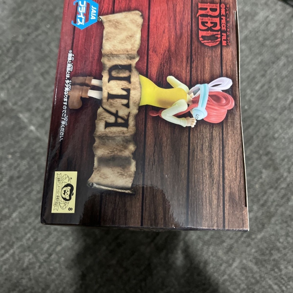 เวอร์ชั่นญี่ปุ่น Golden Cat DXF Great One Piece One Piece นักร้องผมสีแดง Uta Jingpin Figure