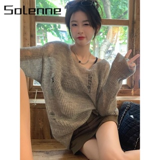 Solenne เสื้อครอป เสื้อแฟชั่นผู้หญิง สีพื้น สําหรับผู้หญิง ใส่ไปคลับ ปาร์ตี้ 2023 NEW 36Z230907