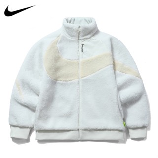 【พร้อมส่ง】ของแท้ 100% Nike Swoosh Series เสื้อแจ็กเก็ต หนังแกะ ปักลายโลโก้ ขนาดใหญ่ สําหรับผู้ชาย และผู้หญิง