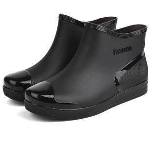 พร้อมส่ง🚚รองเท้าบูทกันฝนผู้หญิง rain boots กันน้ำมัน แฟชั่น กันน้ำ กันลื่น ทำงาน ใส่ได้ทุกโอกาส P-022