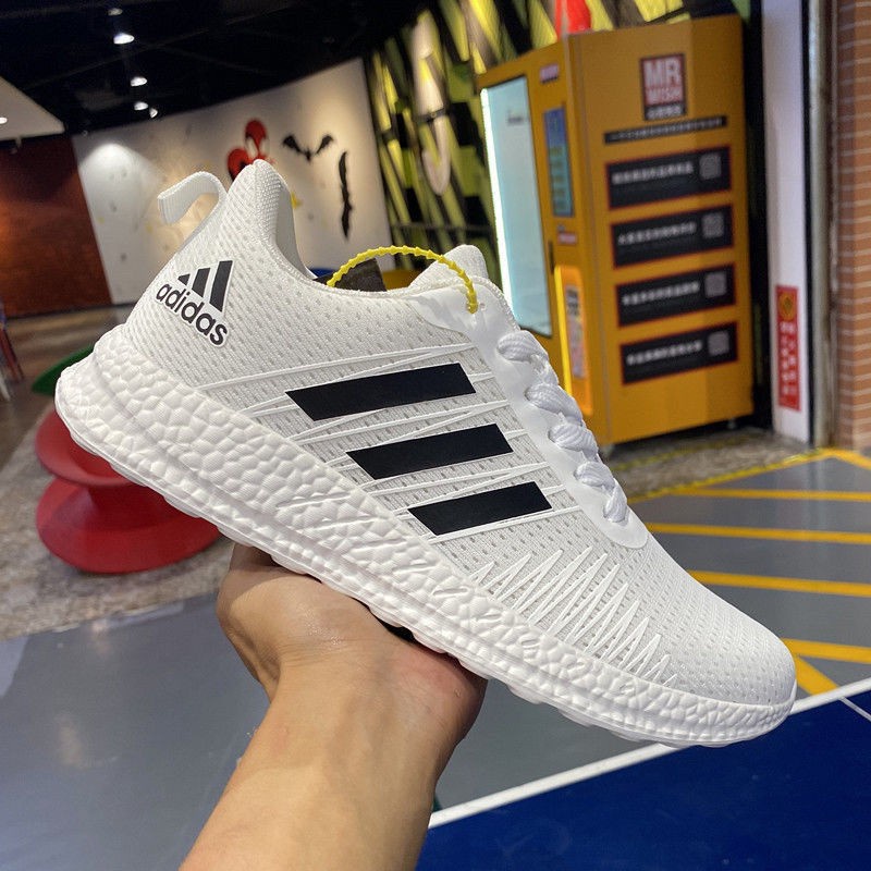 ไม่มีกล่อง!!!Adidas รองเท้ากีฬา รองเท้าวิ่ง สําหรับผู้ชาย และผู้หญิง