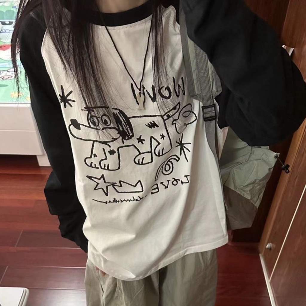 ฤดูใบไม้ร่วงใหม่ สีตัดกัน เสื้อยืดแขนยาว ผู้หญิง แฟชั่นเกาหลี หลวม อเนกประสงค์ เสื้อคอกลม