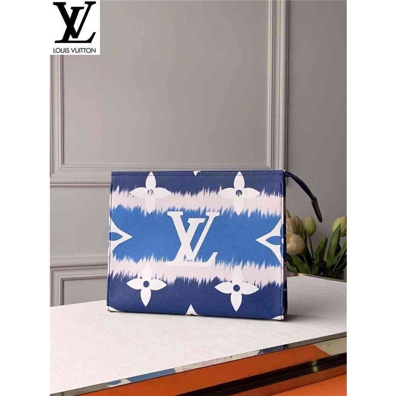 หลุยส์วิตตอง Louis Vuitton lv กระเป๋า m69136 สีฟ้ามัดย้อม escale 26 ห้องน้ำถุงเย็นกระเป๋าสะพายขนาดเล็กเข็มขัดยาวห่วงโซ่ผ