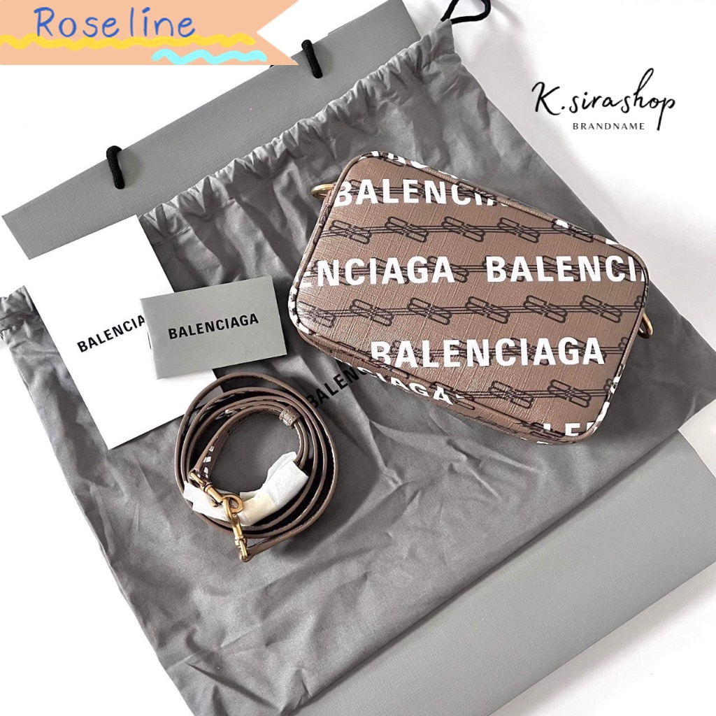 ใหม่/100%ของแท้/[ส่งฟรี] New Balenciaga Small Camera Bag/ความสง่างาม