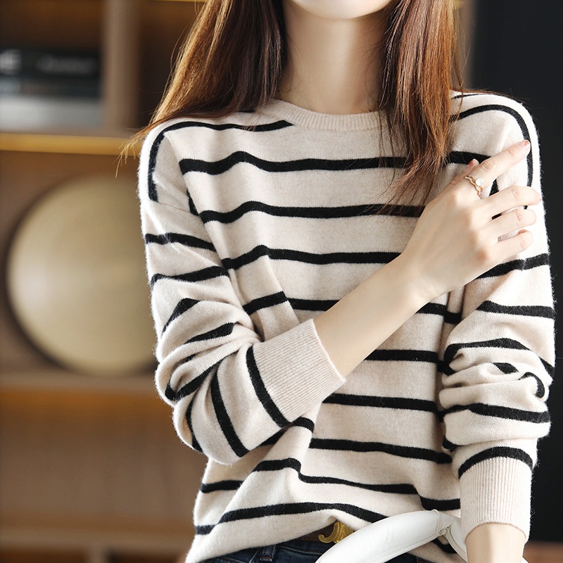 เสื้อกันหนาว คอกลม ทรงหลวม ลายทาง เข้ากับทุกการแต่งกาย แฟชั่นฤดูใบไม้ร่วง สําหรับผู้หญิง