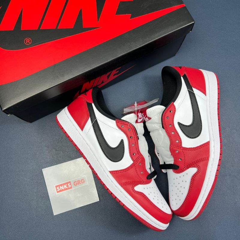 Jordan 1 Low OG Chicago