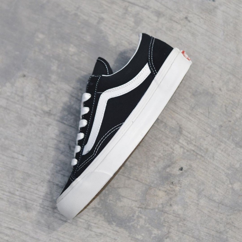 Vans Vault Og Style 36 Lx สีดำ/ขาว รองเท้า new