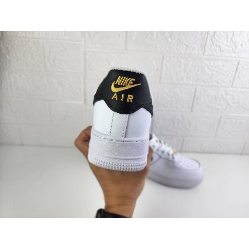 รองเท้าที่ดี Air Force 1 Low Essential White Black Gold Running PK God Sneaker Shoes for Men a