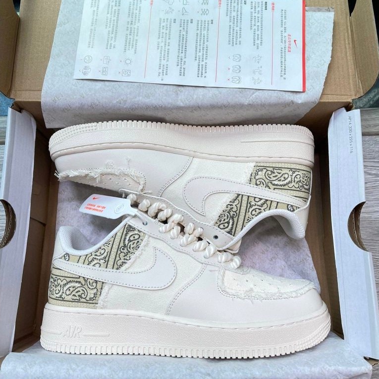 รองเท้าผ้าใบ Nike Air Force 1 พร้อม Brocade Design Full Box Bill PK ใหม่ แฟชั่น
