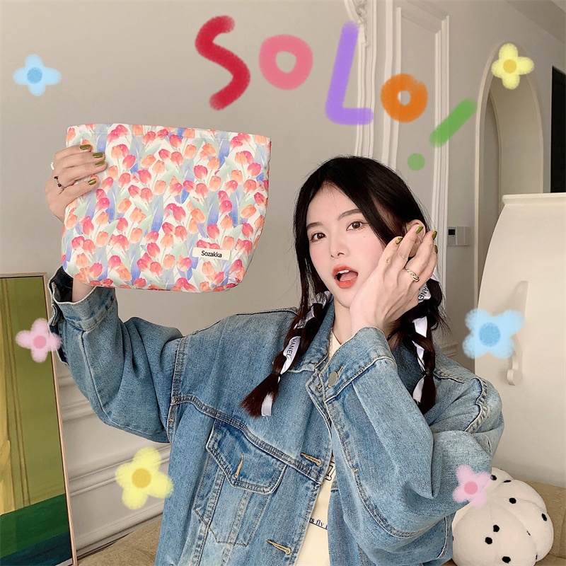 ins กระเป๋าใส่เครื่องสำอางมีซิป tulip ลายดอกไม้ น่ารักหวาน ลิปลากลาส bag