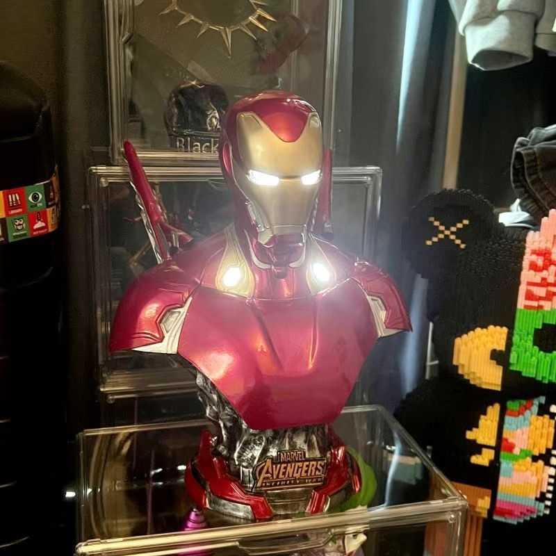 MK50 Illuminated รุ่นรูปปั้นหน้าอก GK รูปเครื่องประดับ Iron Man Marvel รูปสไตล์อเมริกันส่องสว่าง 40