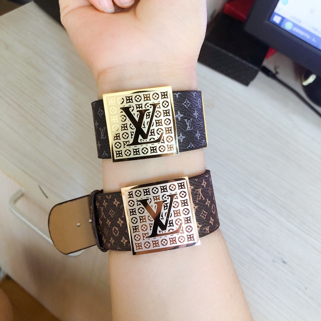 Lv วินเทจ โลหะ บุคลิกภาพ สร้อยคอแฟชั่น วินเทจ หวาน ตัวอักษร สร้อยคอ บุคลิกภาพ ผู้หญิง จี้ สร้อยคอ
