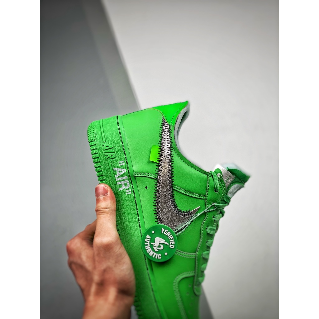 OFF-WHITE X Nike Air Force 1 "สีเขียว" รองเท้าบาสเก็ตบอล Low Cut กีฬารองเท้าผ้าใบลำลองสำหรับผู้ชายผ