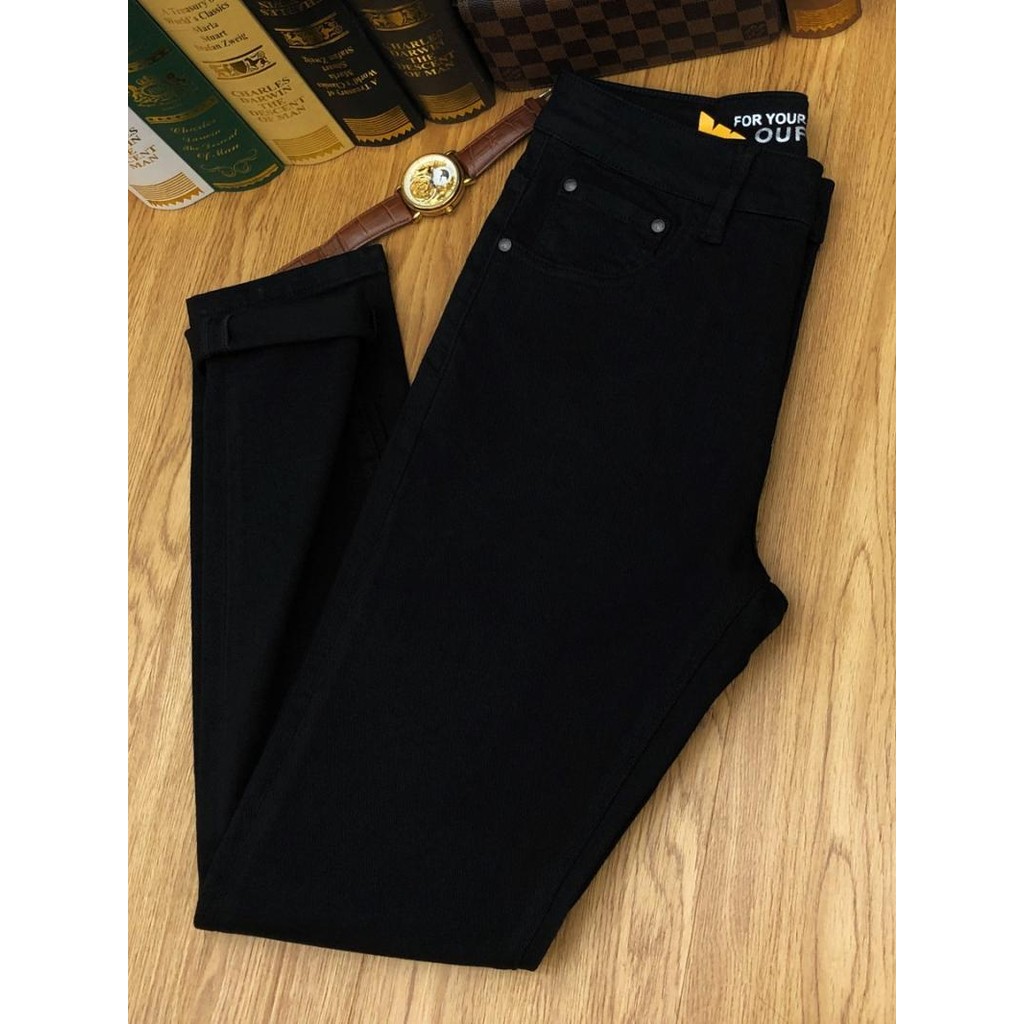 สถานียุโรปฤดูใบไม้ร่วงฤดูหนาวกางเกงยีนส์สีดําผู้ชายปัก High-End Street สวมใส่หรูหรา Casual All-Match Sli