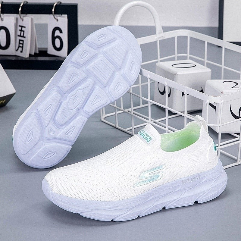 จัดส่งด่วน Skechers_Max Cushion Summer Slip On รองเท้าผ้าใบผู้หญิง รองเท้ากีฬา รองเท้าผ้าใบผู้หญิง NESQ CE99 QX0D REWM G9WV