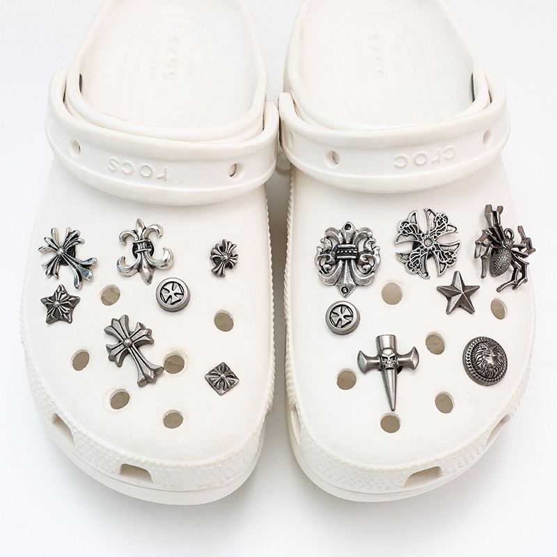 【Punk&Metal 】jibitz Croc charm ชุดอุปกรณ์เสริม หมุด 3d สไตล์บาร็อค ย้อนยุค คุณภาพสูง