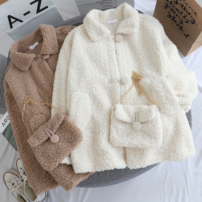 [ฟรีกระเป๋า] เสื้อแจ็กเก็ตกันหนาว ผ้าขนแกะ แบบหนา ทรงหลวม แฟชั่นฤดูใบไม้ร่วง และฤดูหนาว สไตล์เกาหลี สําหรับผู้หญิง และนักเรียน