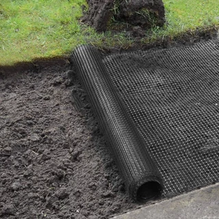 ยกม้วน30m ตาข่ายพลาสติก HDPE หนา2.3mm ปูพื้นเสริมกำลังดิน ล้อมที่ กั้นรั้ว มีสารกัน UV ไม่กรอบง่าย ทนแดด ทนฝน