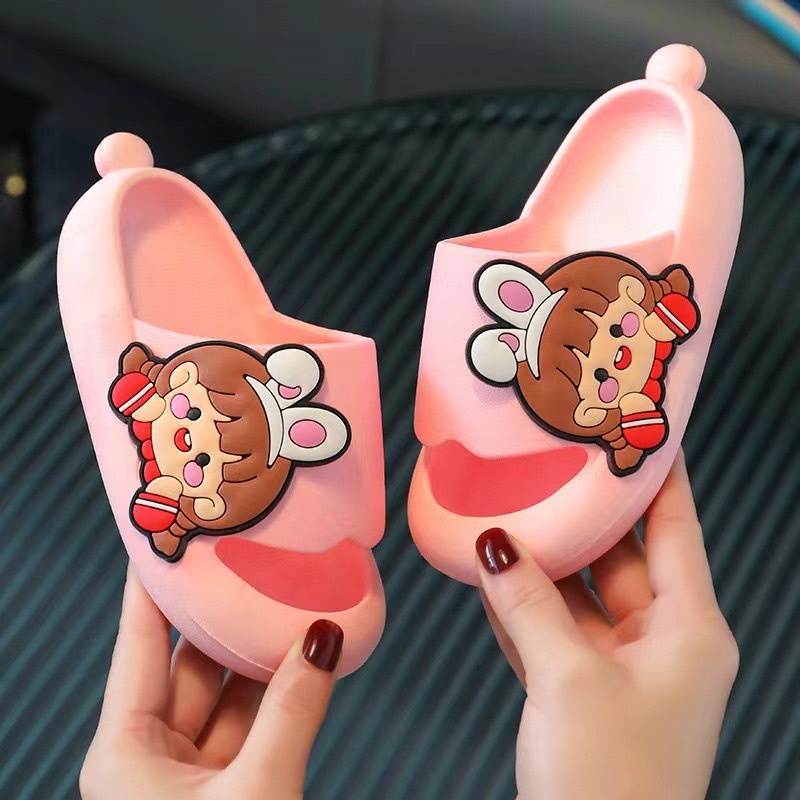 🎈🎈รองเท้าแตะชายหาด กันลื่น ลายฉลาม 3d แฟชั่นฤดูร้อน สําหรับเด็กผู้ชาย และเด็กผู้หญิง🎈🎈พร้อมส่ง