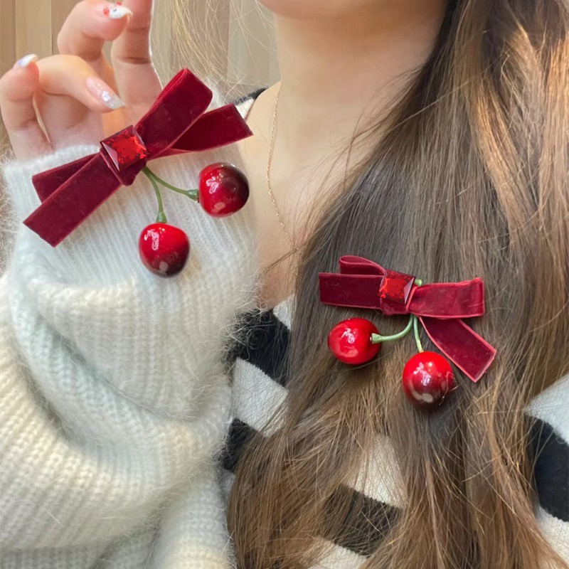 [ Featured ] ปิ่นปักผมแฟชั่น สีแดง - กิ๊บปากเป็ดปีใหม่ - กิ๊บเชอร์รี่จําลอง - เครื่องประดับผมโบว์ สําหรับงานปาร์ตี้ - เครื่องประดับผม สาวหวาน